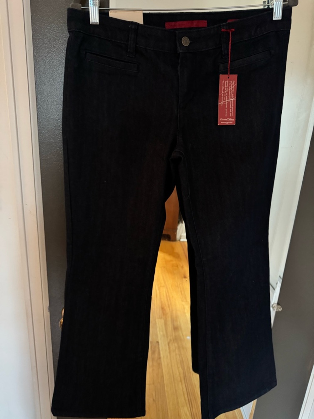 NWTs Banana Republic Women’s Flare Leg Dark Denim Jean Trouser Pants 10s